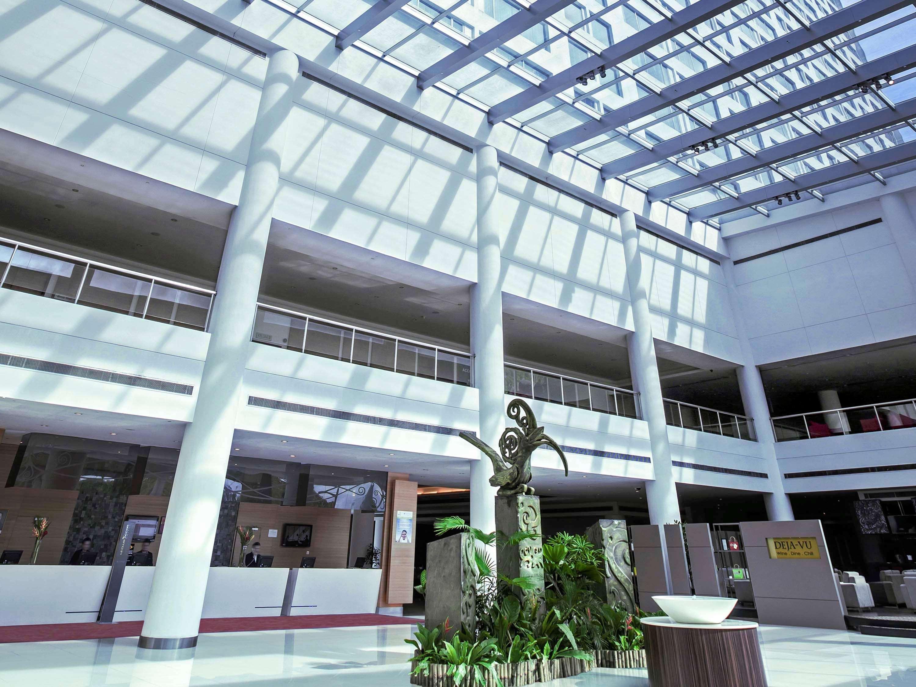 Pullman Kuching Hotell Exteriör bild The atrium of the University of Novi Sad